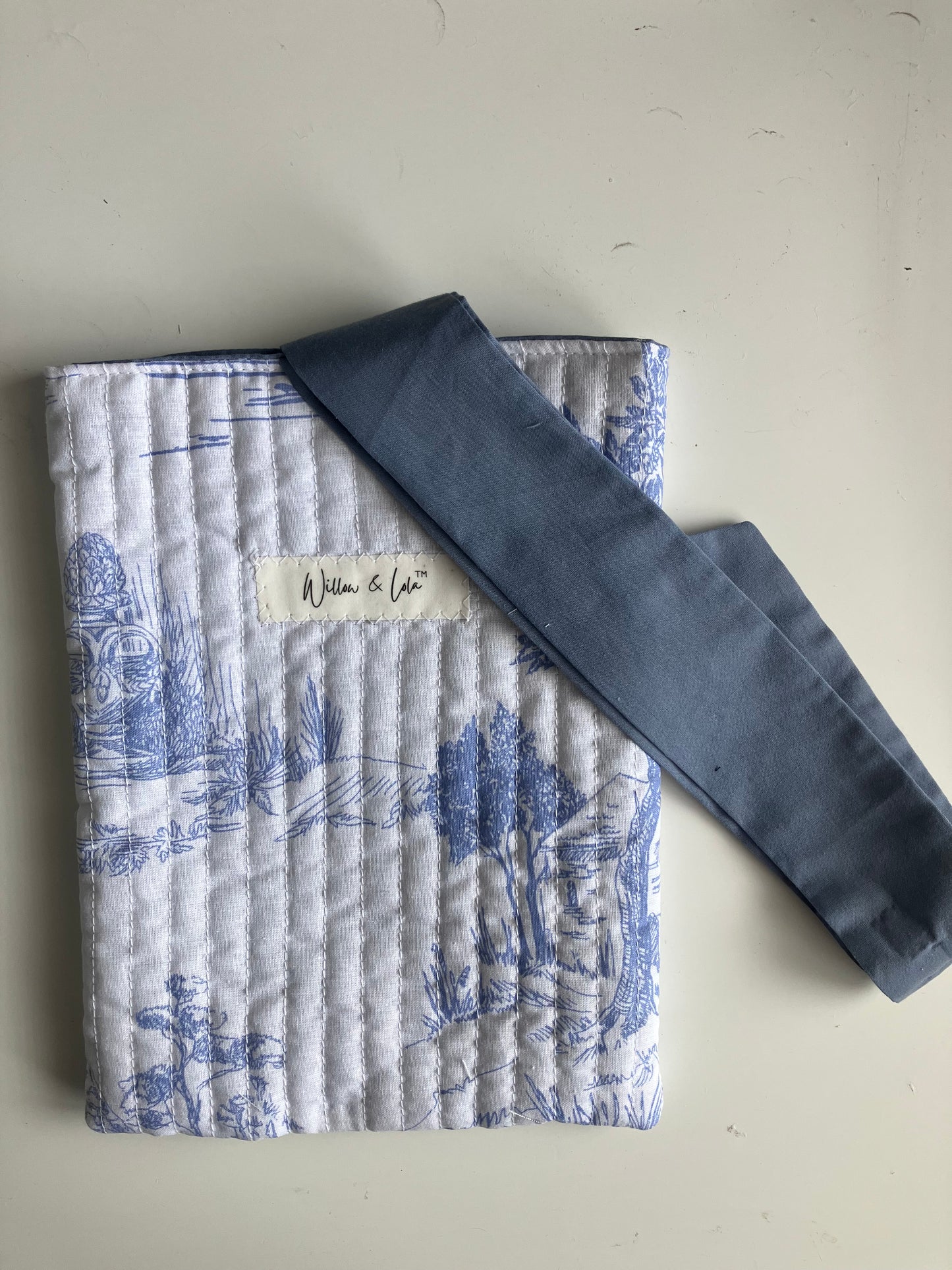 PROTOTYPE Bone China Booksleeve