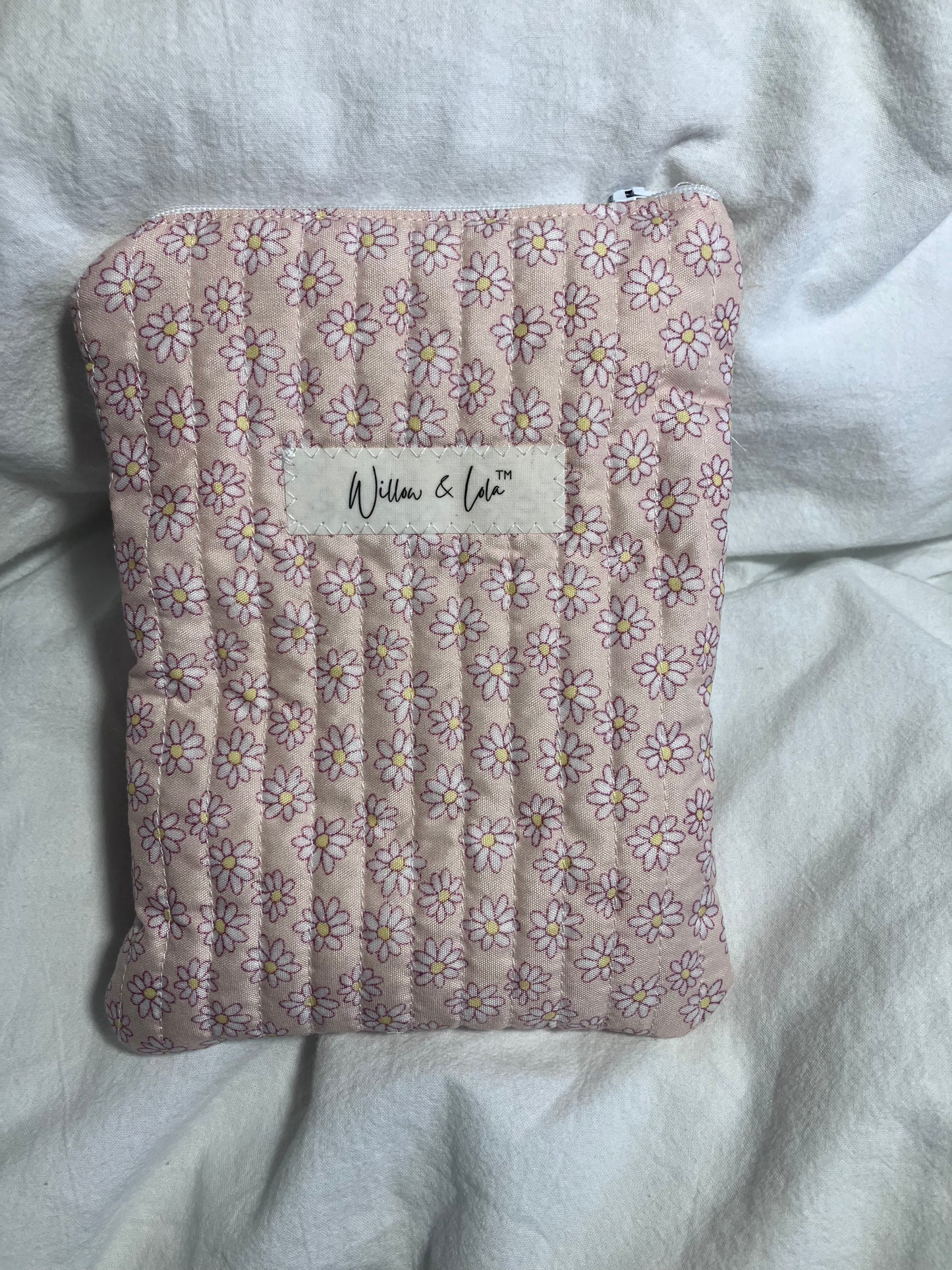 Lazy Daisy Zip Kindle Sleeve