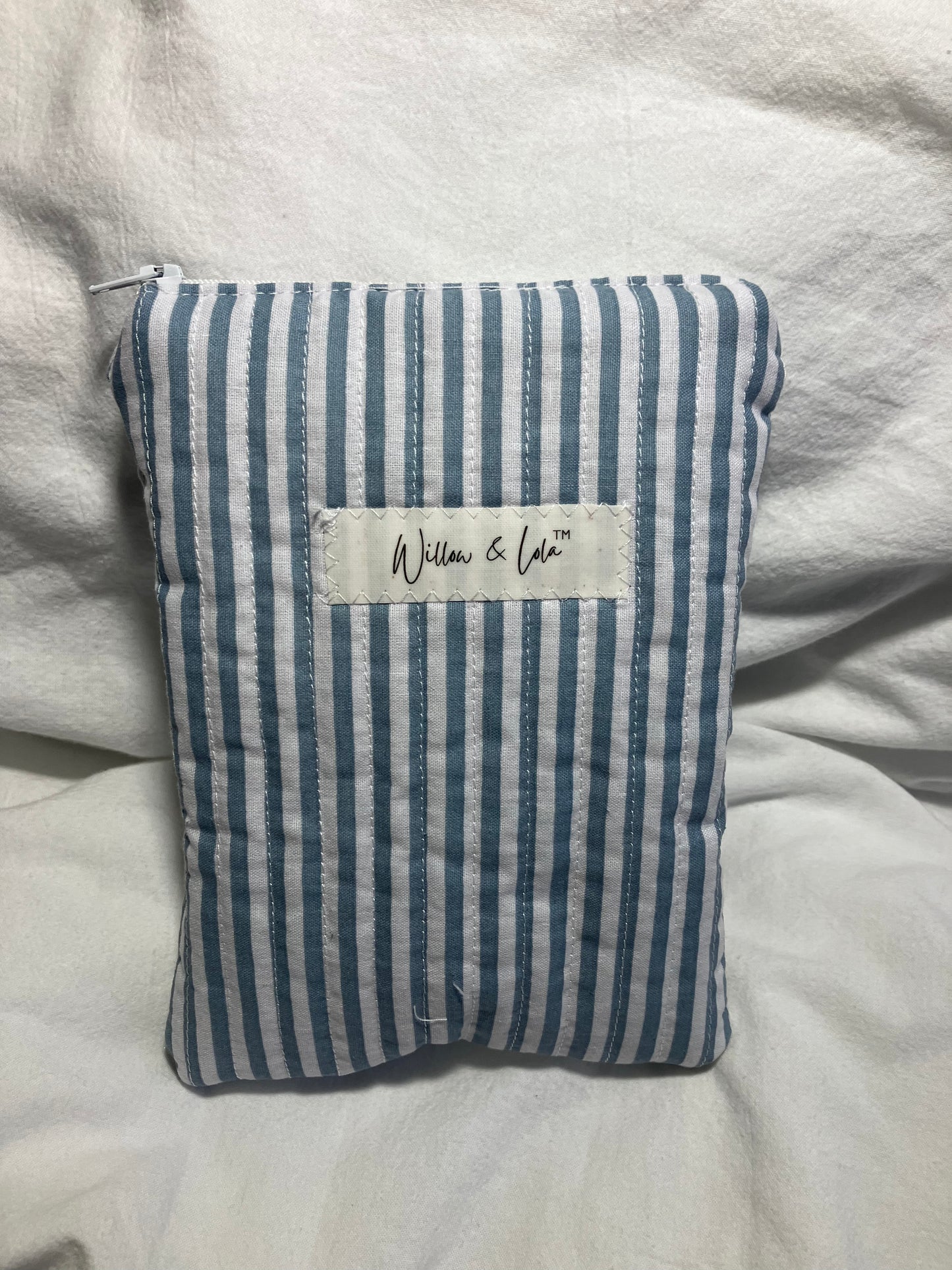 Scandi zip kindle sleeve